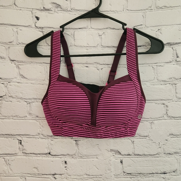 Lululemon Ta Ta Tamer II - Picture 5 of 10